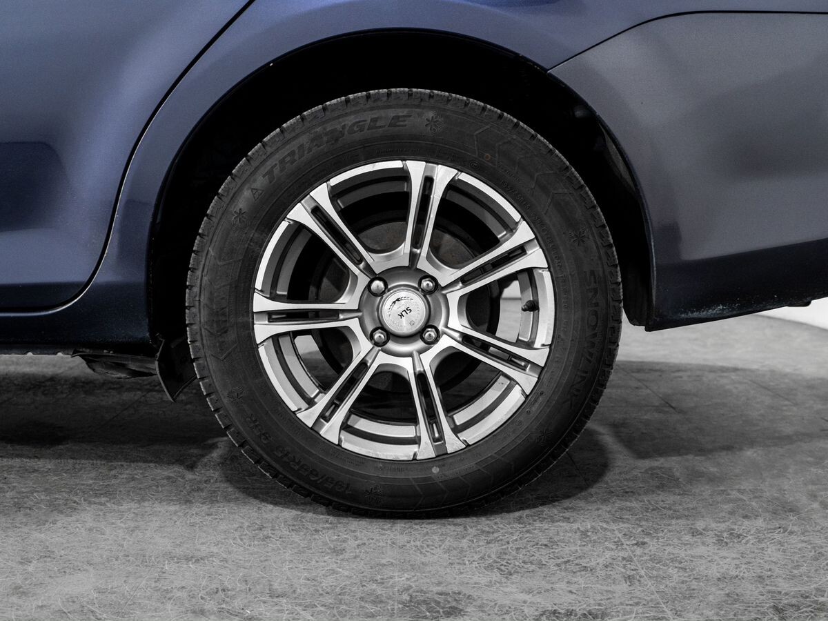 Toyota Corolla Fielder 2014 - фото автомобиля