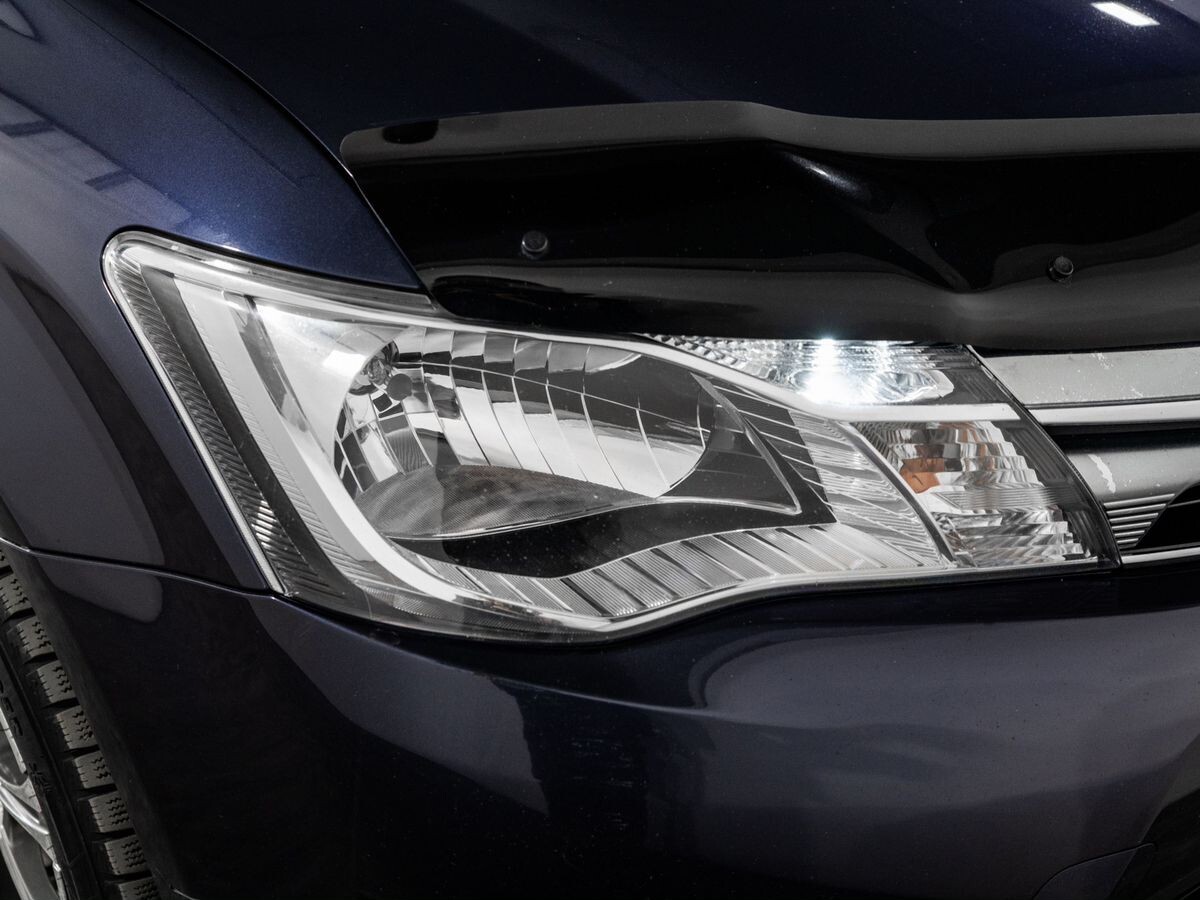 Toyota Corolla Fielder 2014 - фото автомобиля