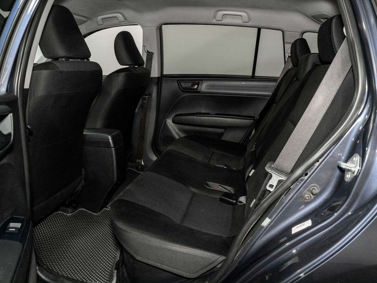 Toyota Corolla Fielder 2014 - фото автомобиля