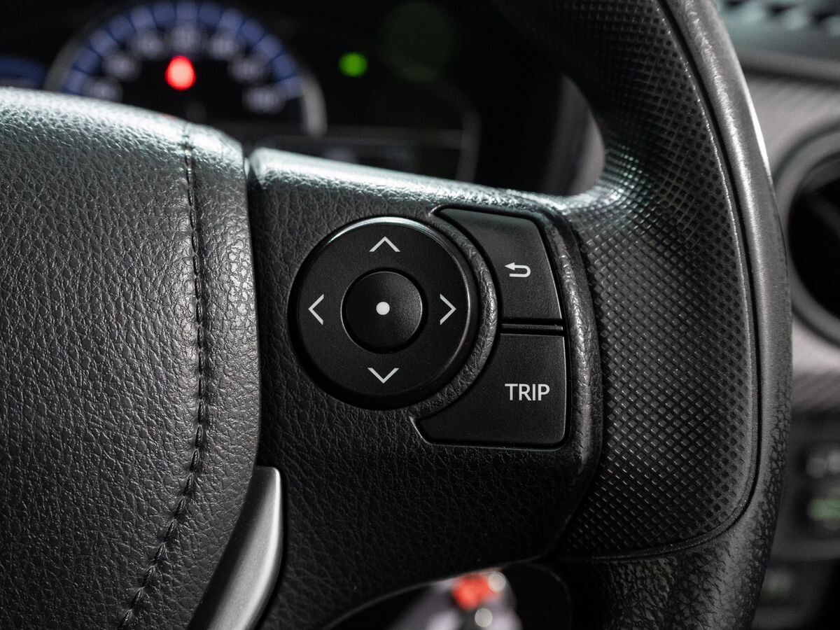 Toyota Corolla Fielder 2014 - фото автомобиля