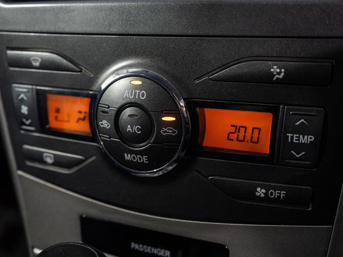 Toyota Corolla Fielder 2008 - фото автомобиля