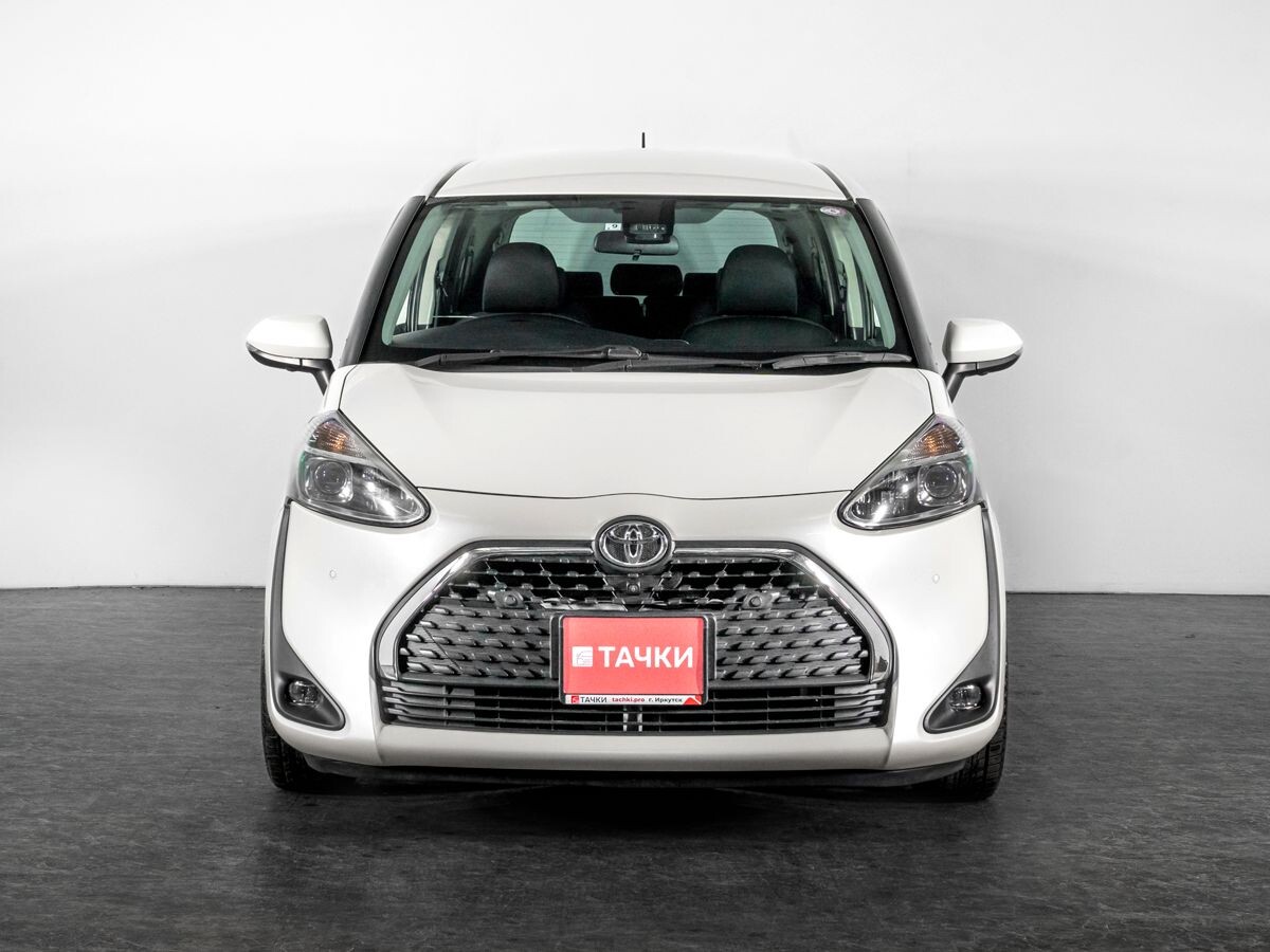 Toyota Sienta 2021 - фото автомобиля
