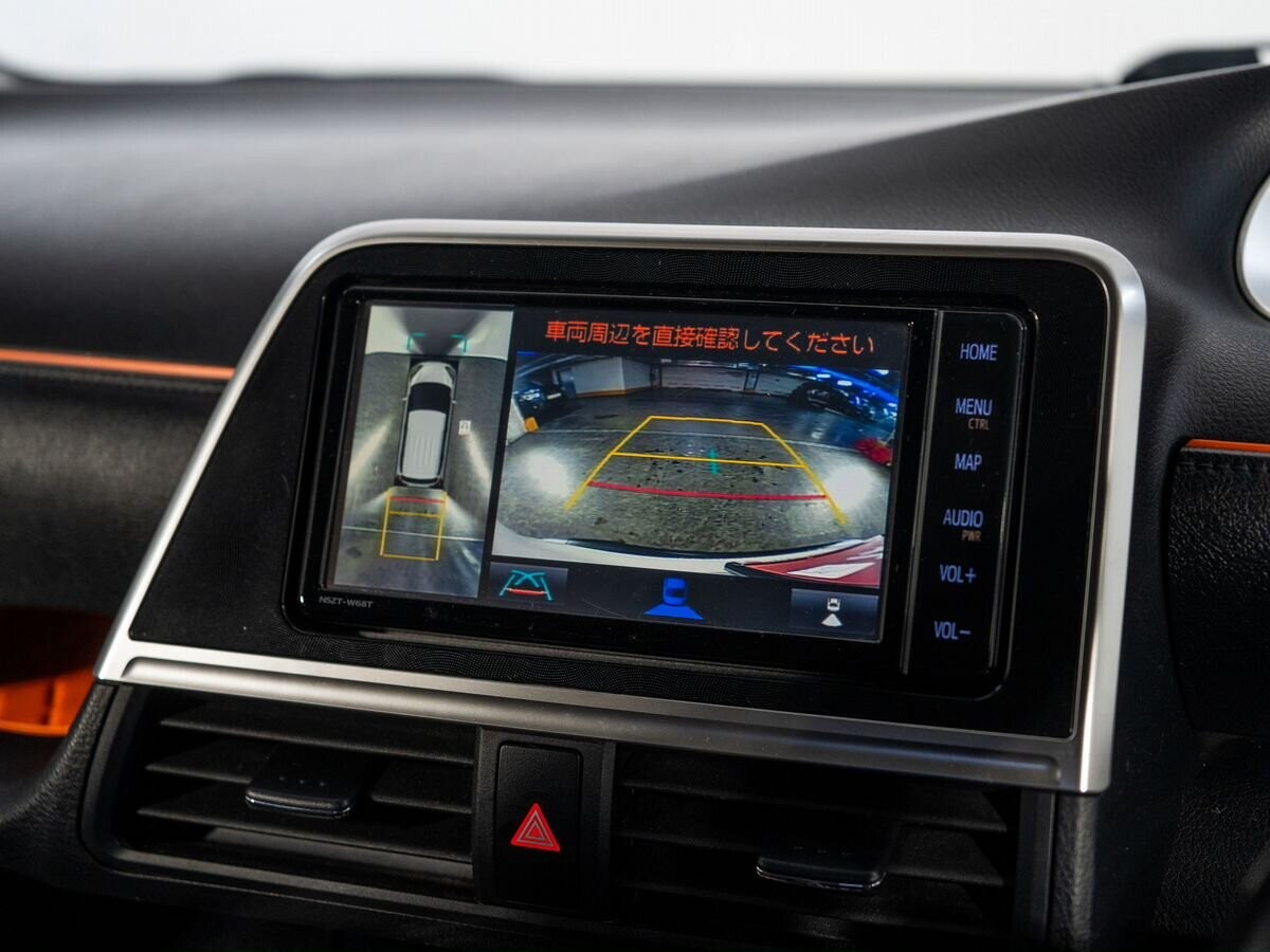 Toyota Sienta 2021 - фото автомобиля