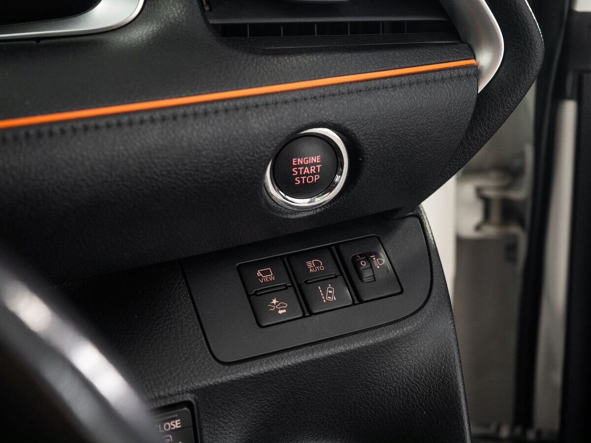 Toyota Sienta 2021 - фото автомобиля