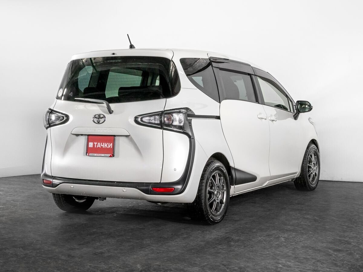 Toyota Sienta 2021 - фото автомобиля