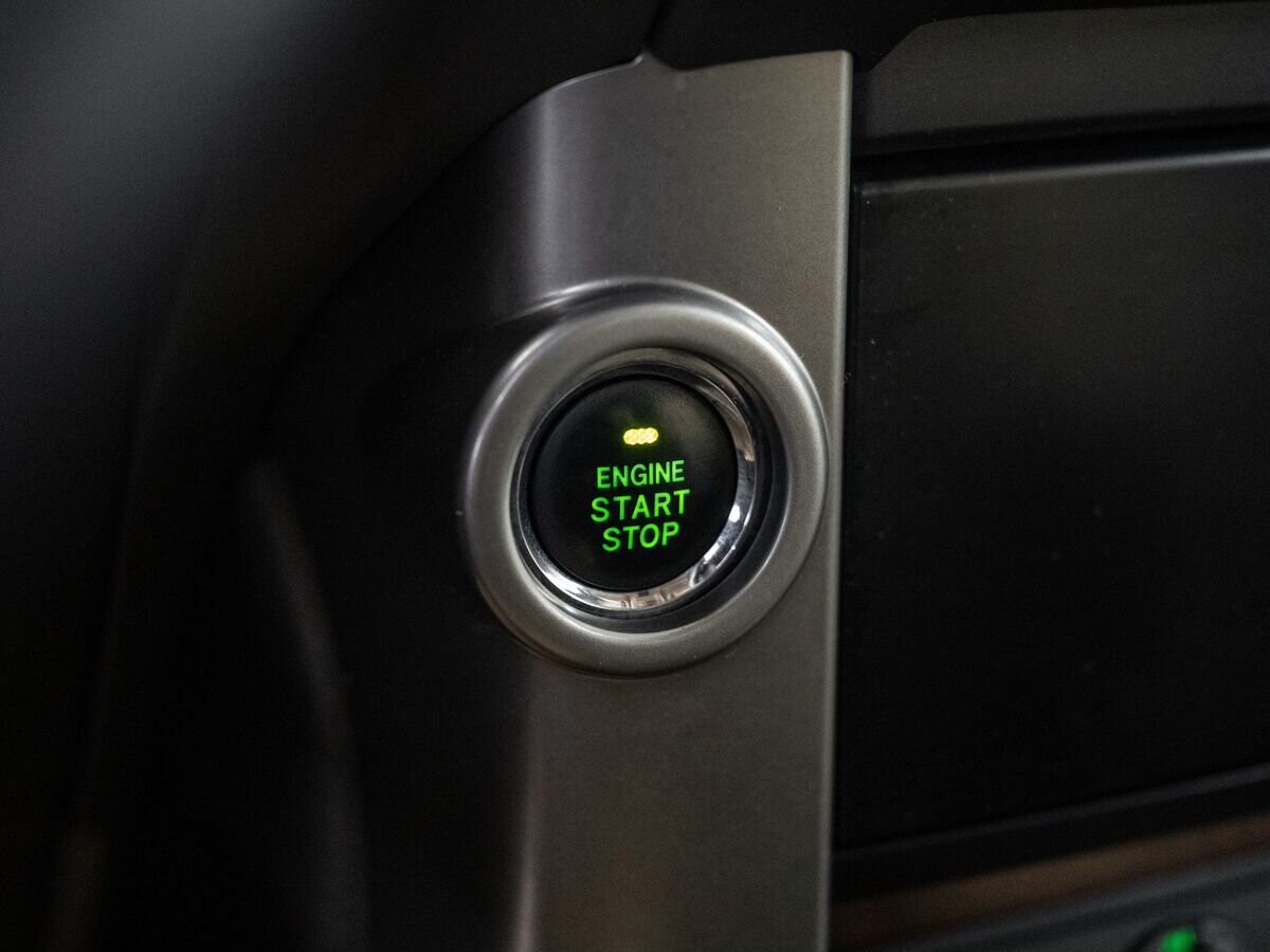 Toyota Land Cruiser Prado 2010 - фото автомобиля