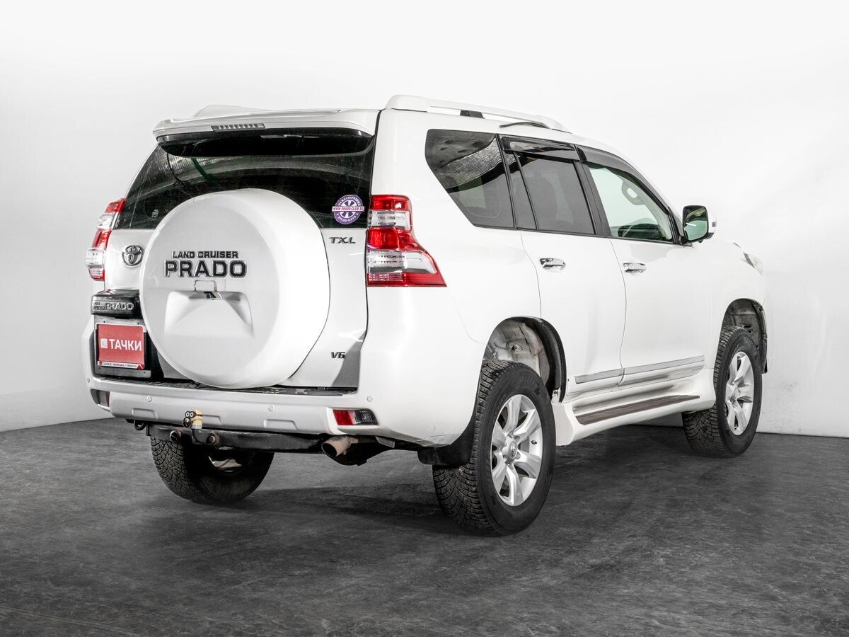 Toyota Land Cruiser Prado 2010 - фото автомобиля