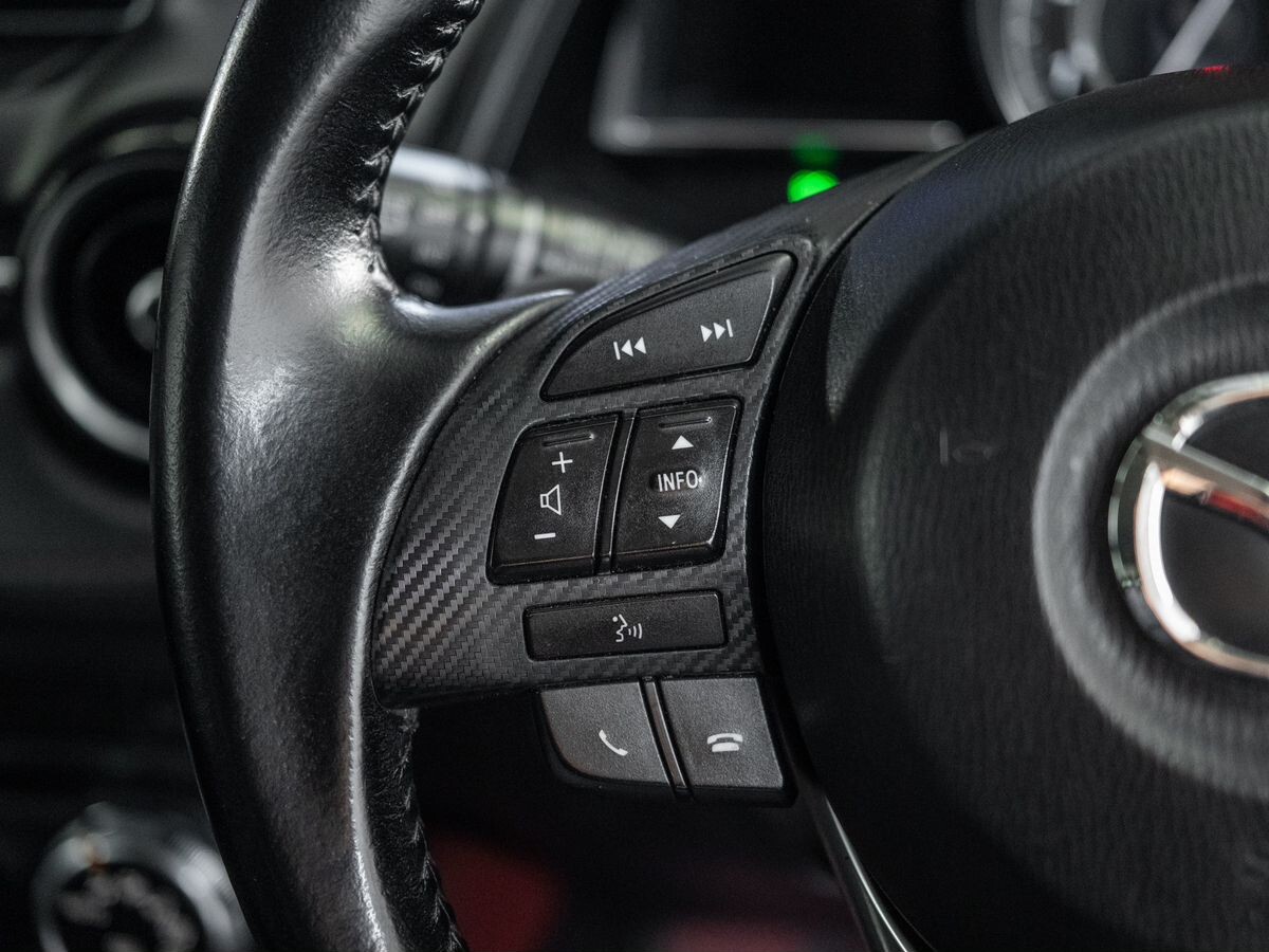 Mazda CX-3 2016 - фото автомобиля