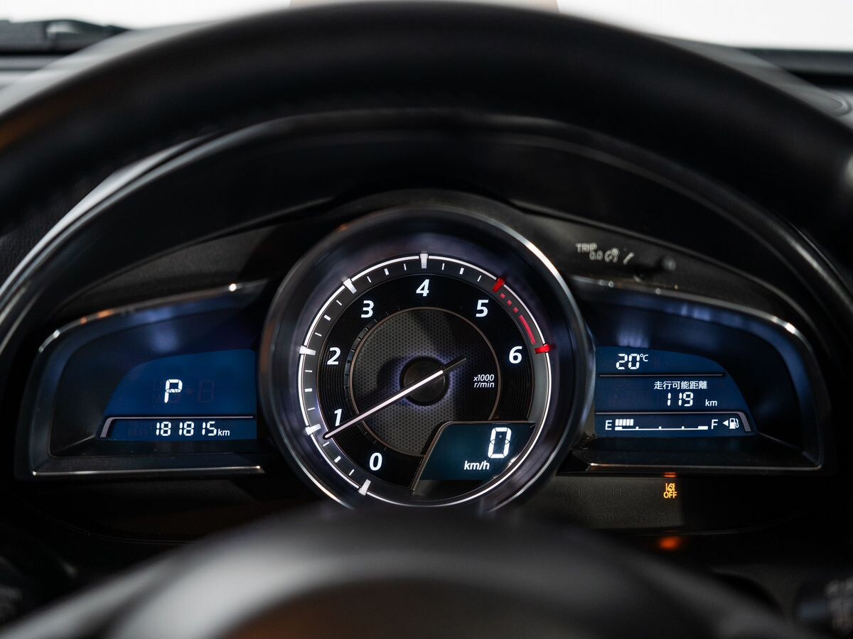 Mazda CX-3 2016 - фото автомобиля