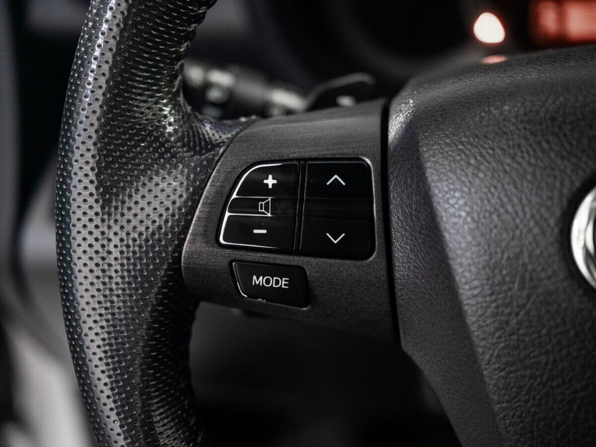 Toyota RAV4 2010 - фото автомобиля