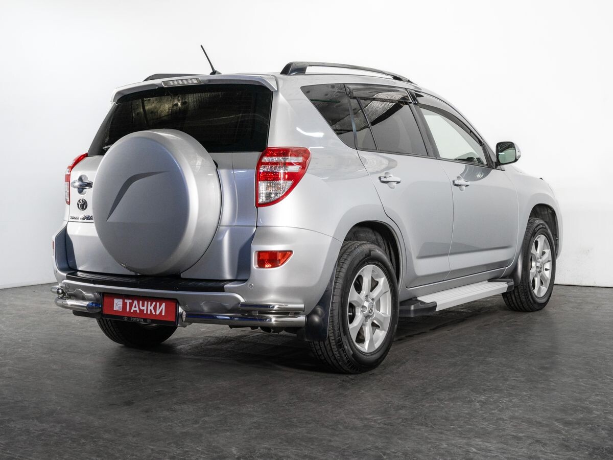 Toyota RAV4 2010 - фото автомобиля