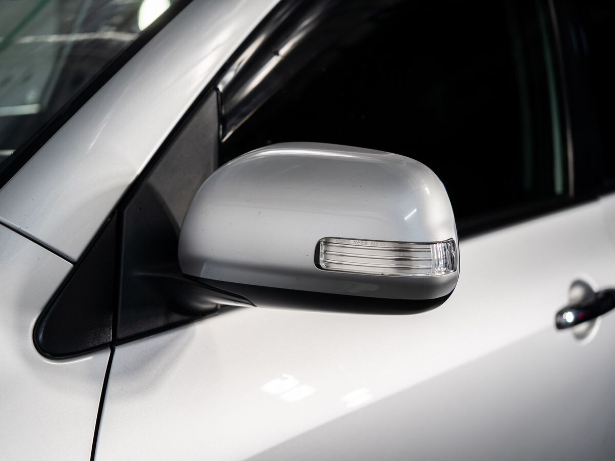 Toyota RAV4 2010 - фото автомобиля