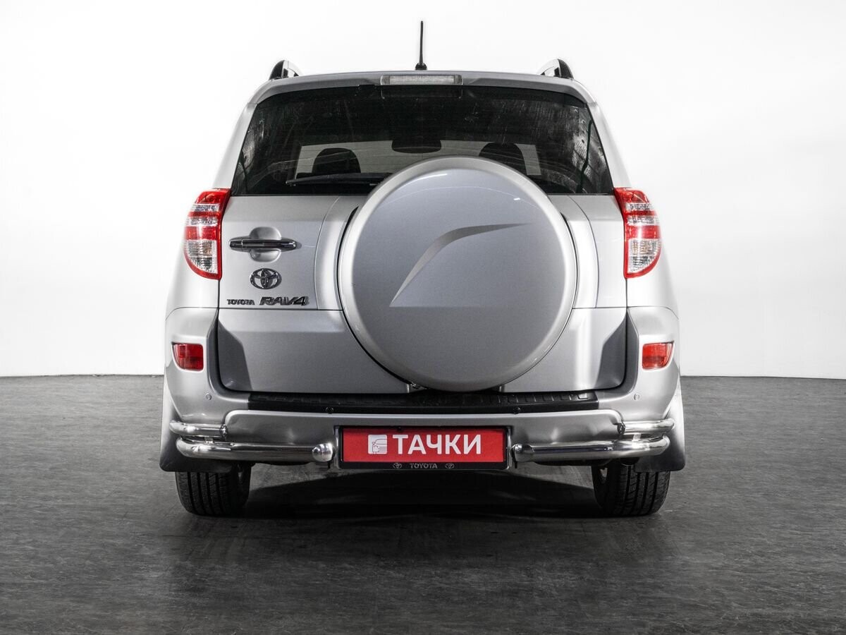 Toyota RAV4 2010 - фото автомобиля