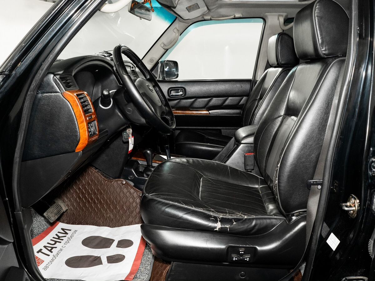 Nissan Patrol 2006 - фото автомобиля