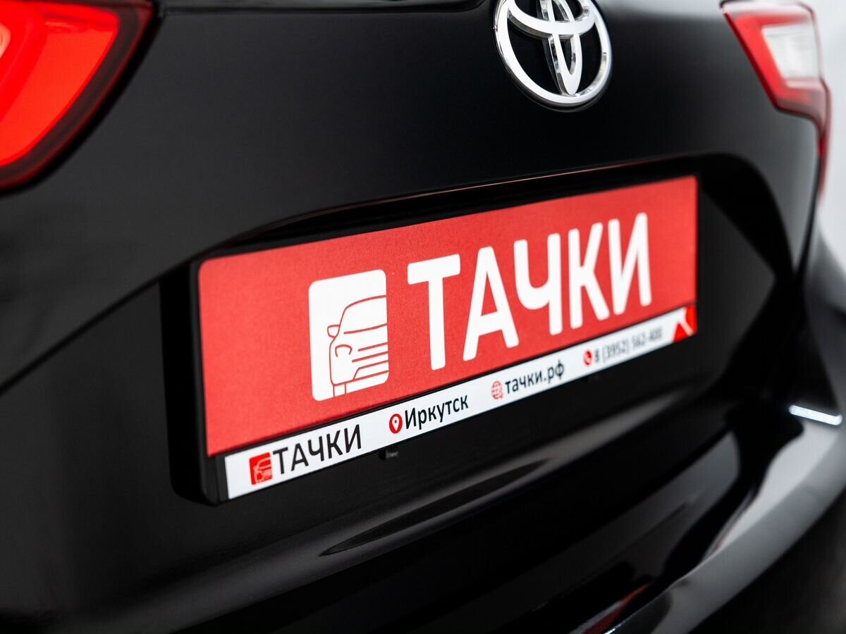 Toyota Vitz 2017 - фото автомобиля