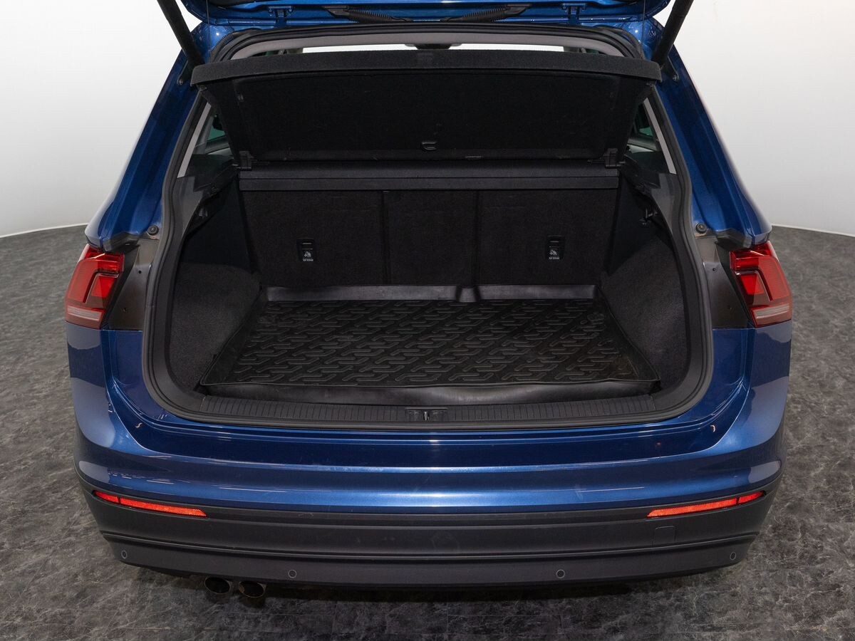 Volkswagen Tiguan 2019 - фото автомобиля