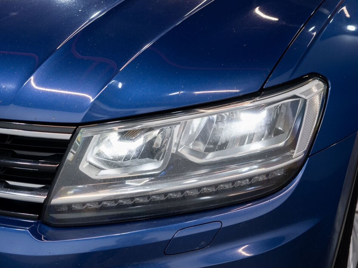 Volkswagen Tiguan 2019 - фото автомобиля
