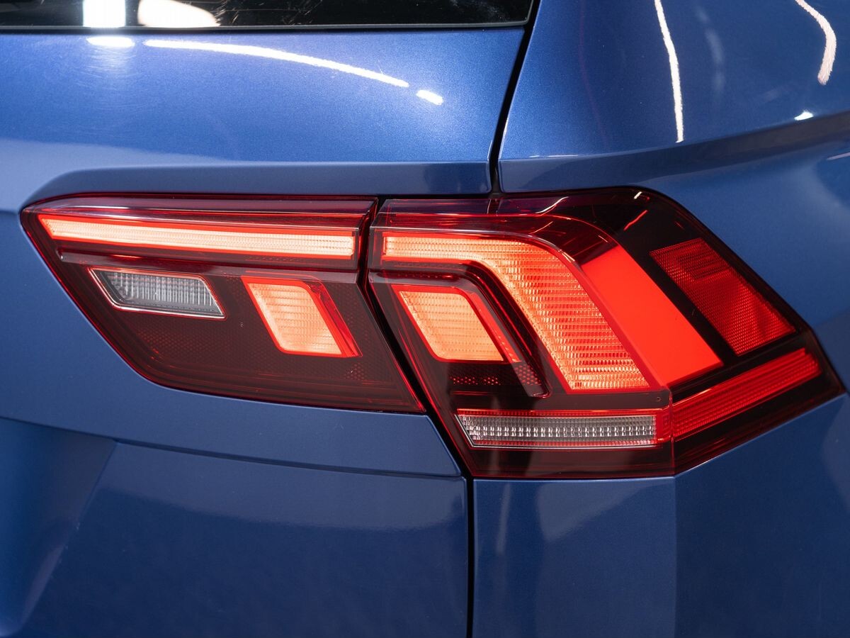 Volkswagen Tiguan 2019 - фото автомобиля
