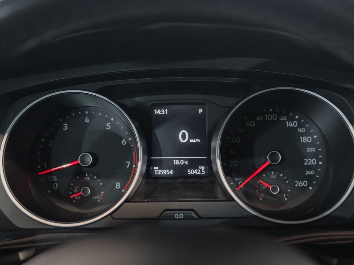 Volkswagen Tiguan 2019 - фото автомобиля