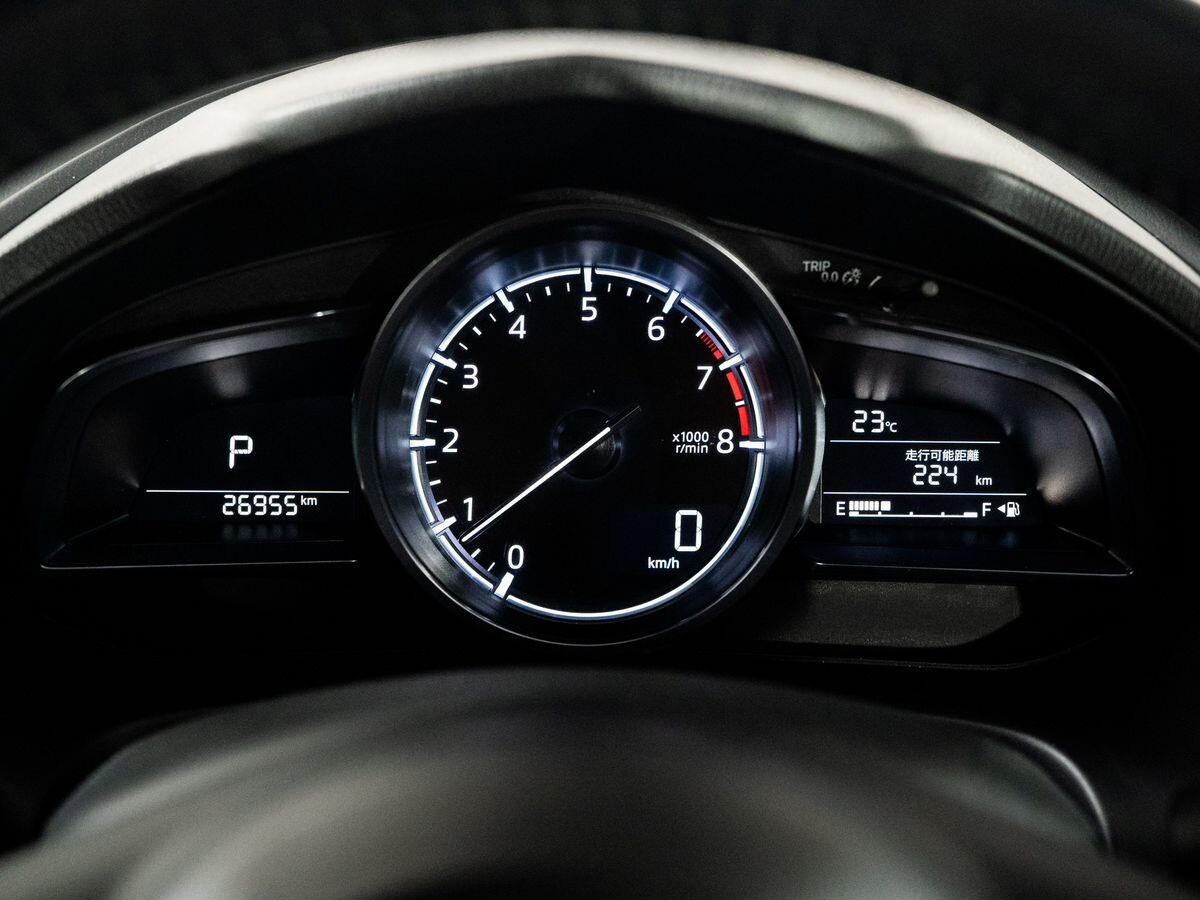 Mazda Axela 2018 - фото автомобиля