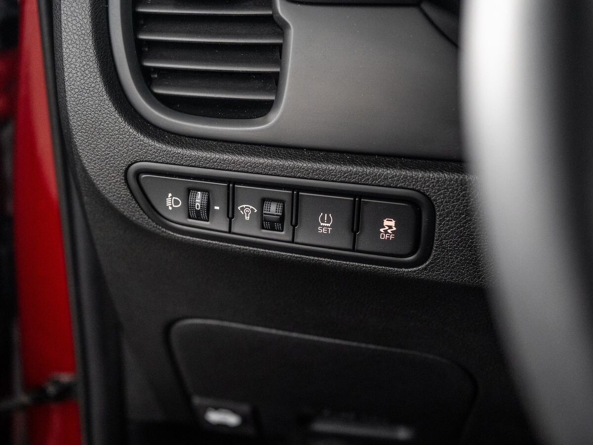 Kia Rio 2017 - фото автомобиля
