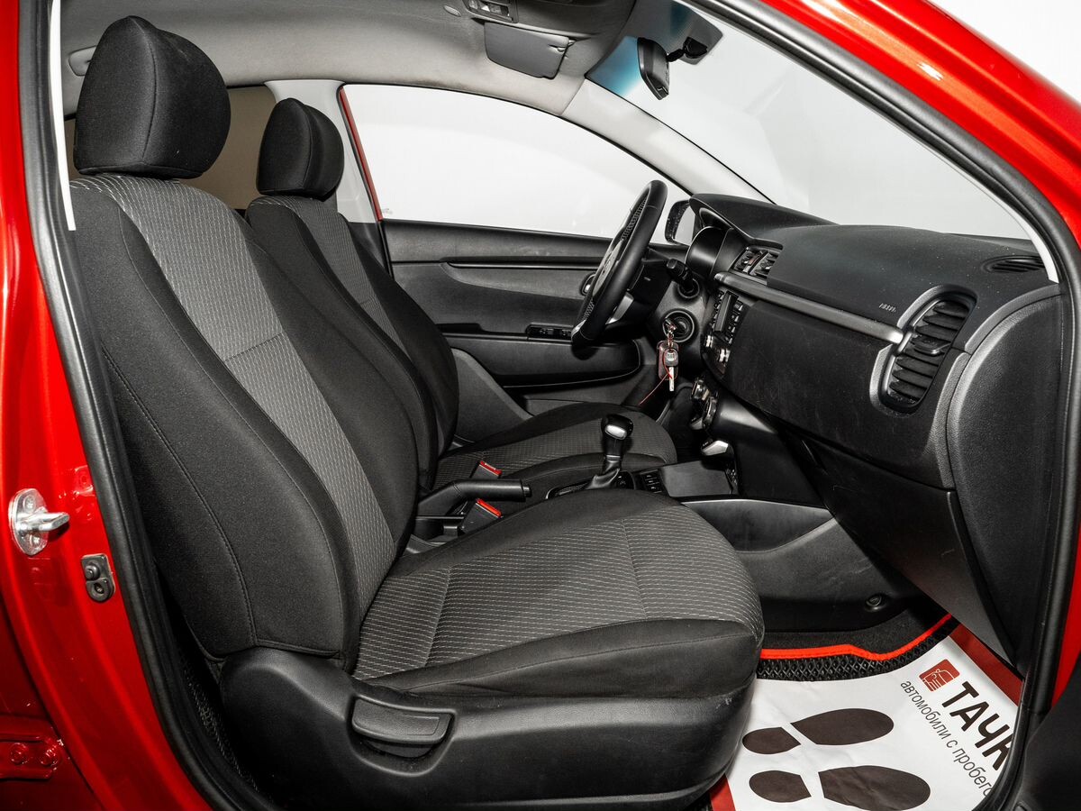 Kia Rio 2017 - фото автомобиля