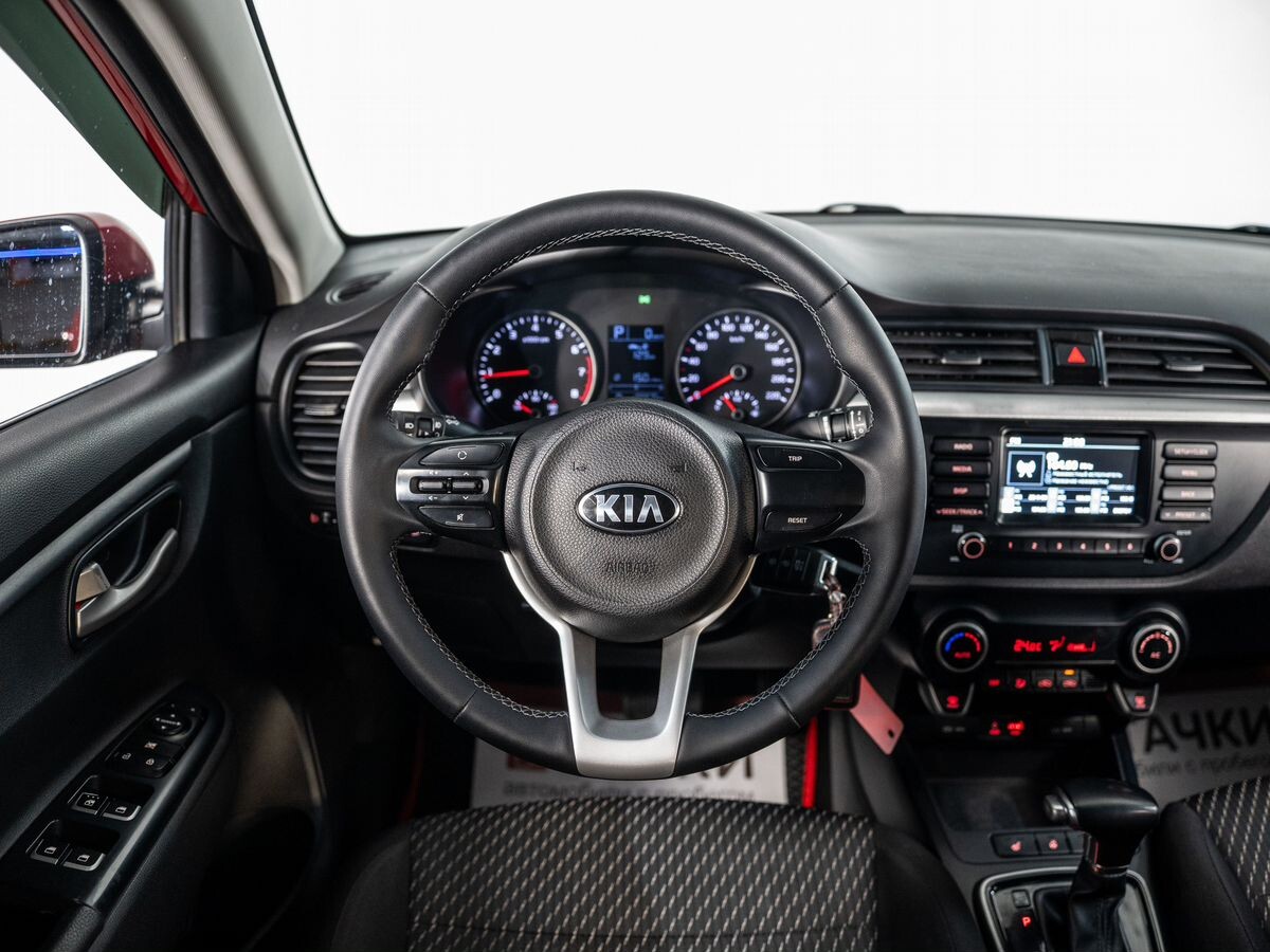Kia Rio 2017 - фото автомобиля