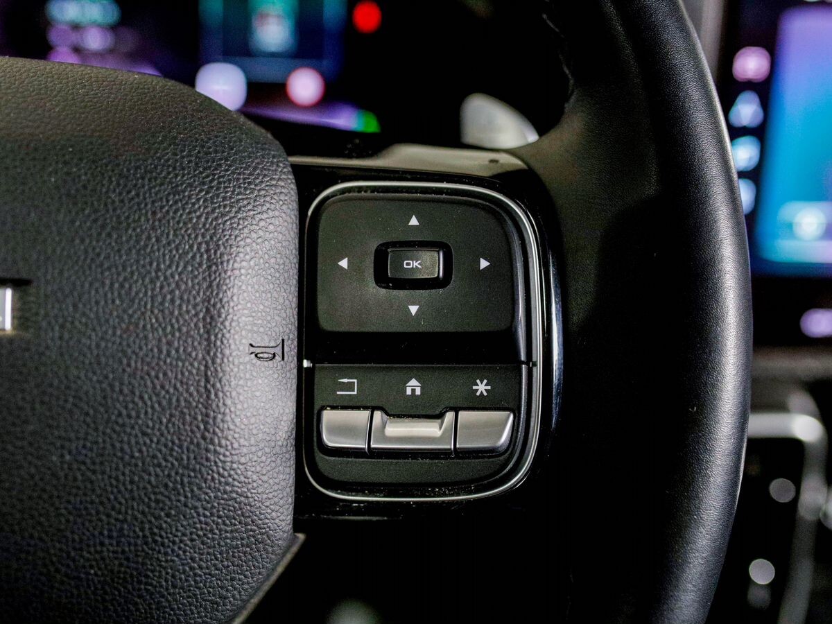   2021 - фото автомобиля