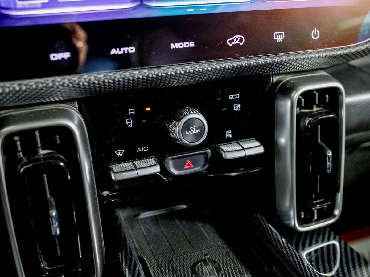   2021 - фото автомобиля