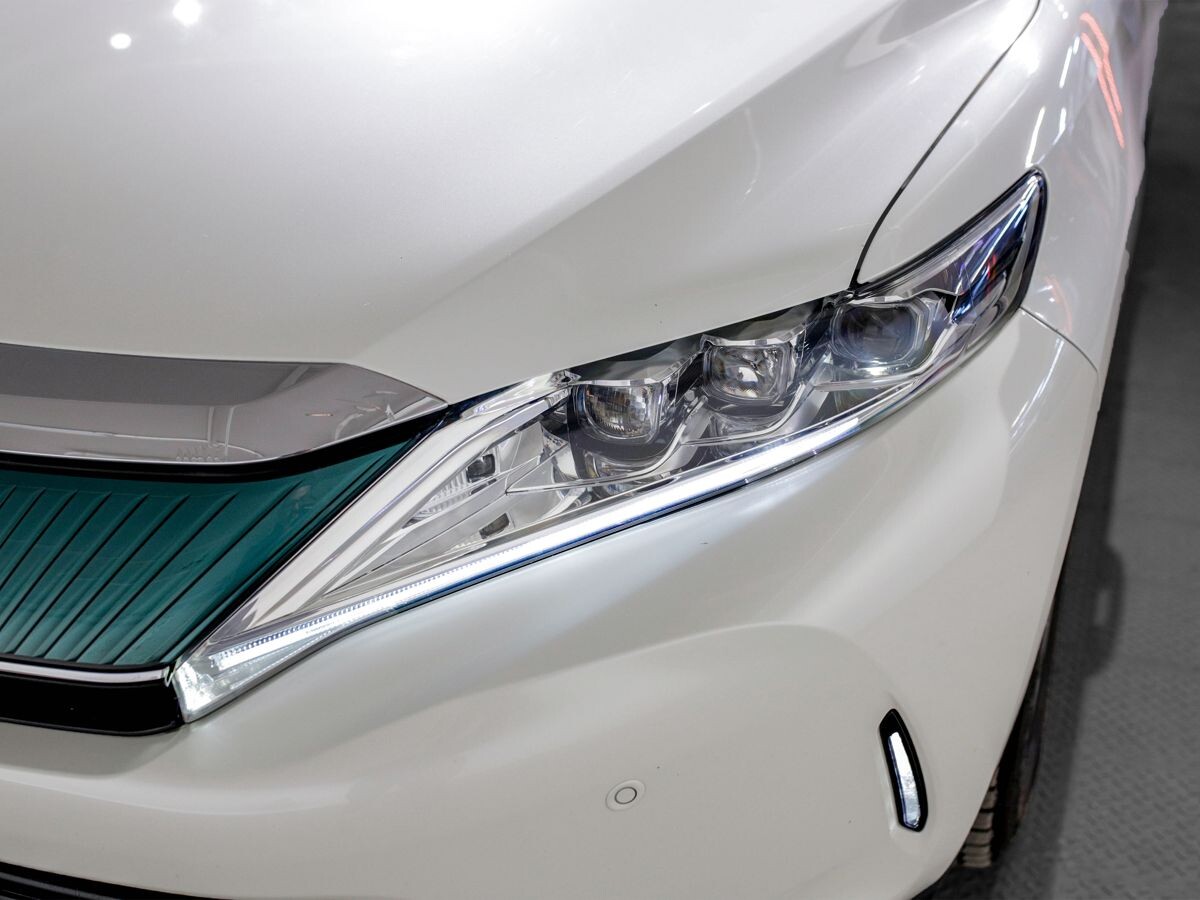 Toyota Harrier 2018 - фото автомобиля