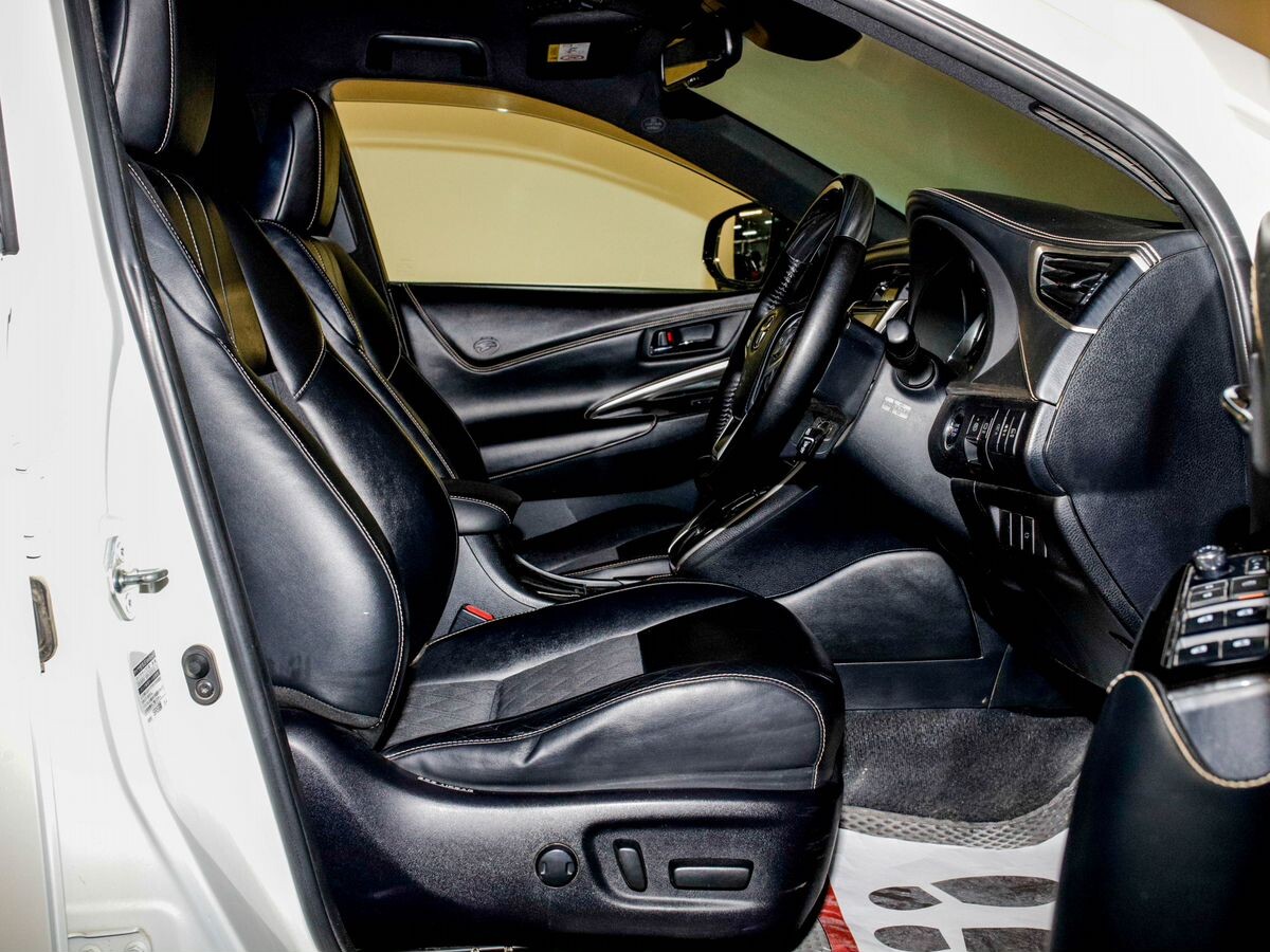 Toyota Harrier 2018 - фото автомобиля