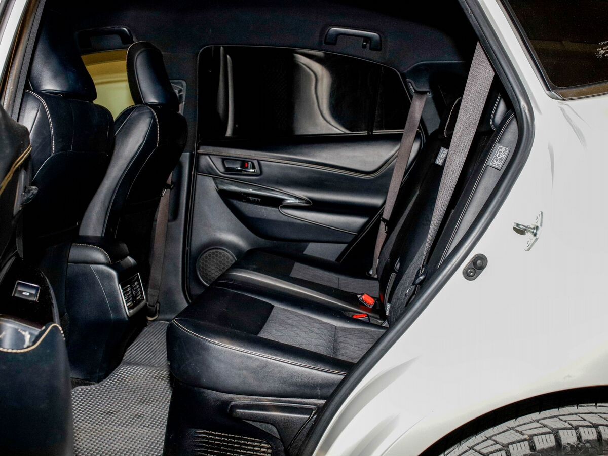 Toyota Harrier 2018 - фото автомобиля