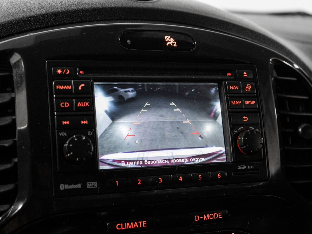 Nissan Juke 2011 - фото автомобиля