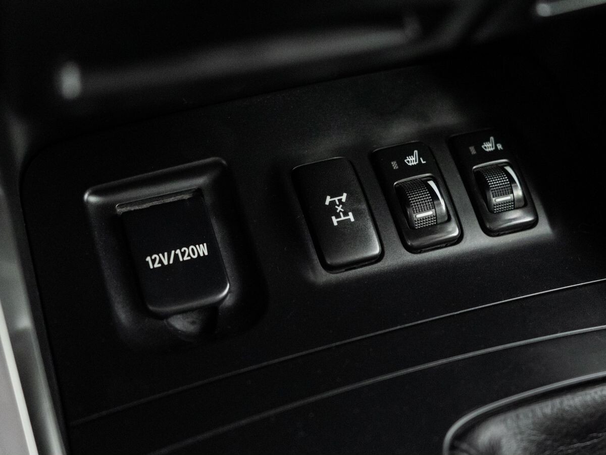   2008 - фото автомобиля