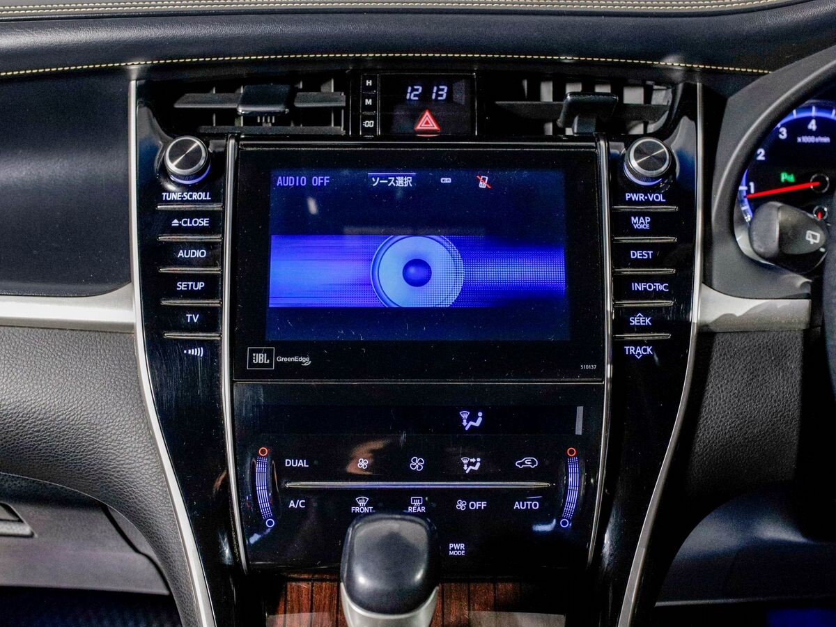 Toyota Harrier 2016 - фото автомобиля