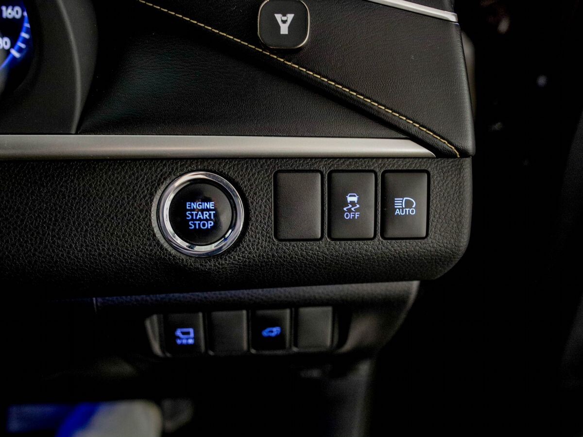 Toyota Harrier 2016 - фото автомобиля