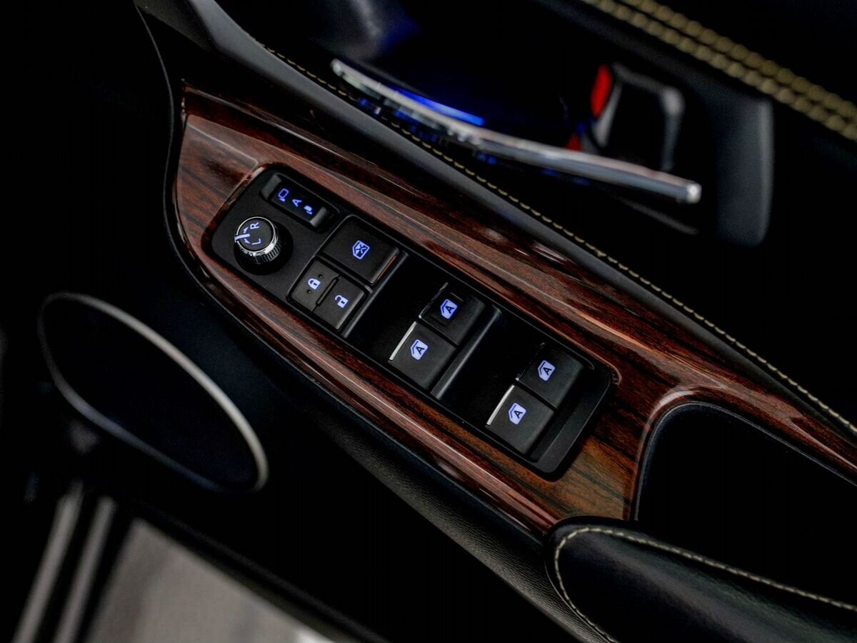 Toyota Harrier 2016 - фото автомобиля
