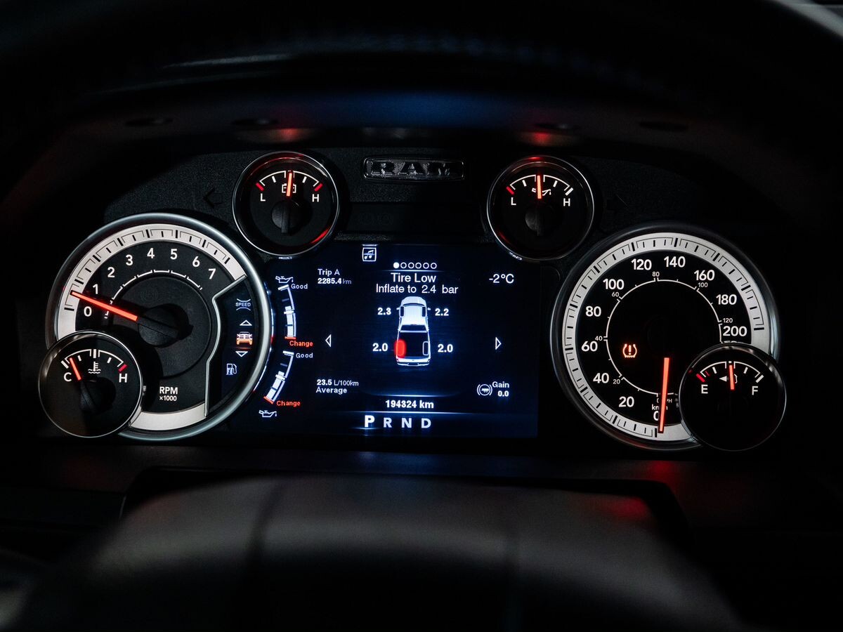 Dodge Ram 2013 - фото автомобиля