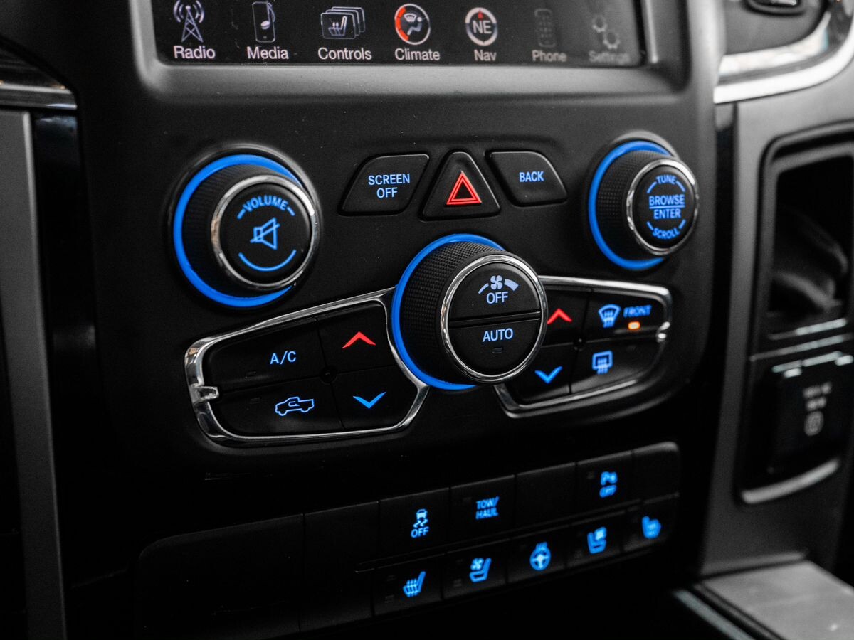 Dodge Ram 2013 - фото автомобиля