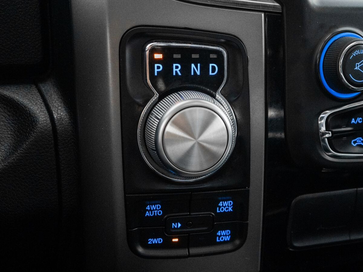 Dodge Ram 2013 - фото автомобиля