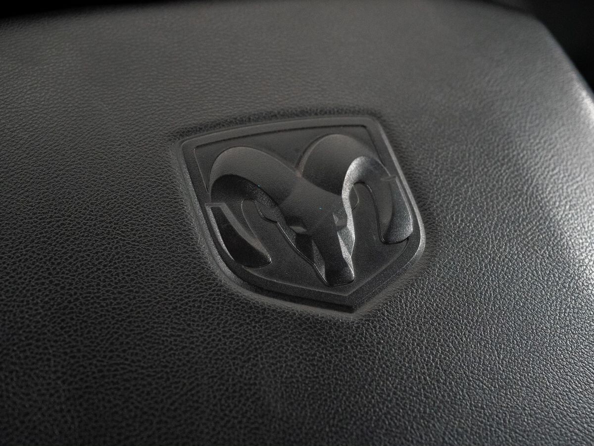 Dodge Ram 2013 - фото автомобиля