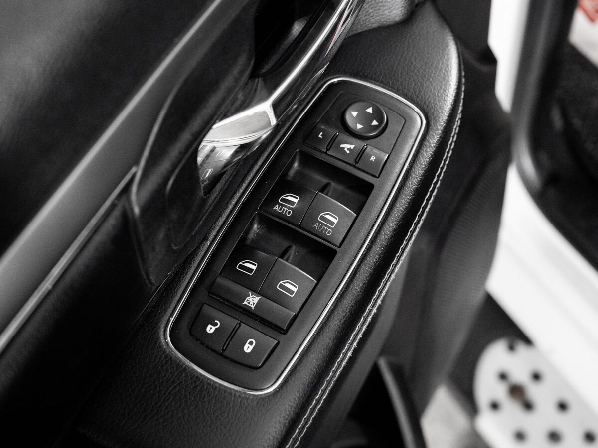 Dodge Ram 2013 - фото автомобиля