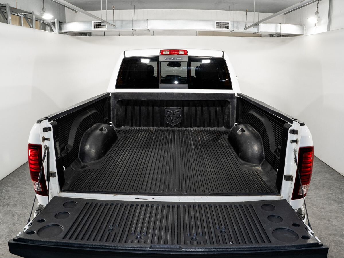 Dodge Ram 2013 - фото автомобиля
