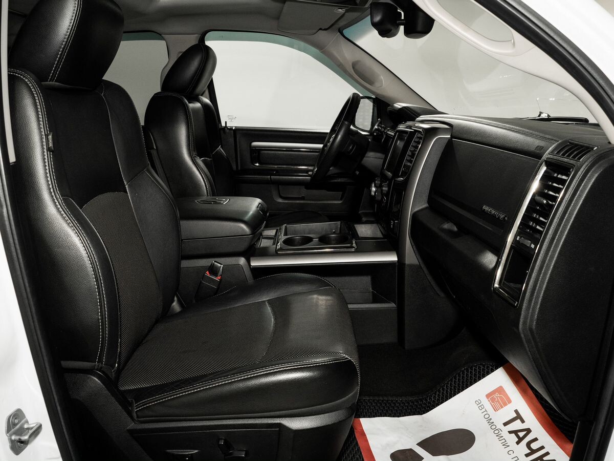 Dodge Ram 2013 - фото автомобиля