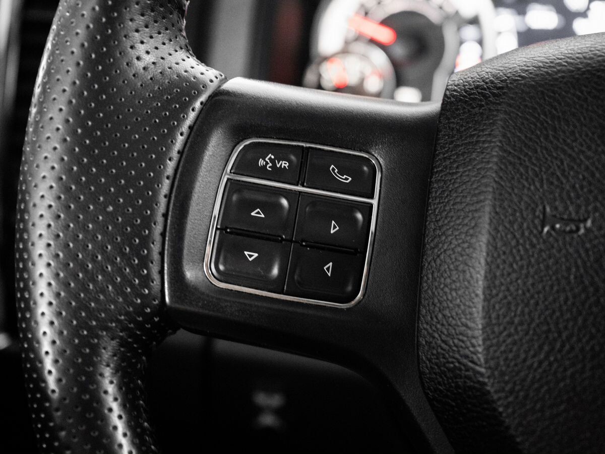 Dodge Ram 2013 - фото автомобиля