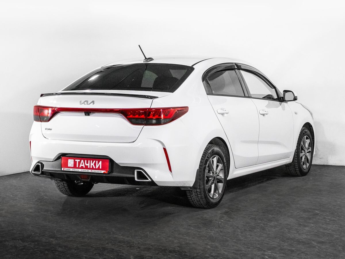 Kia Rio 2021 - фото автомобиля