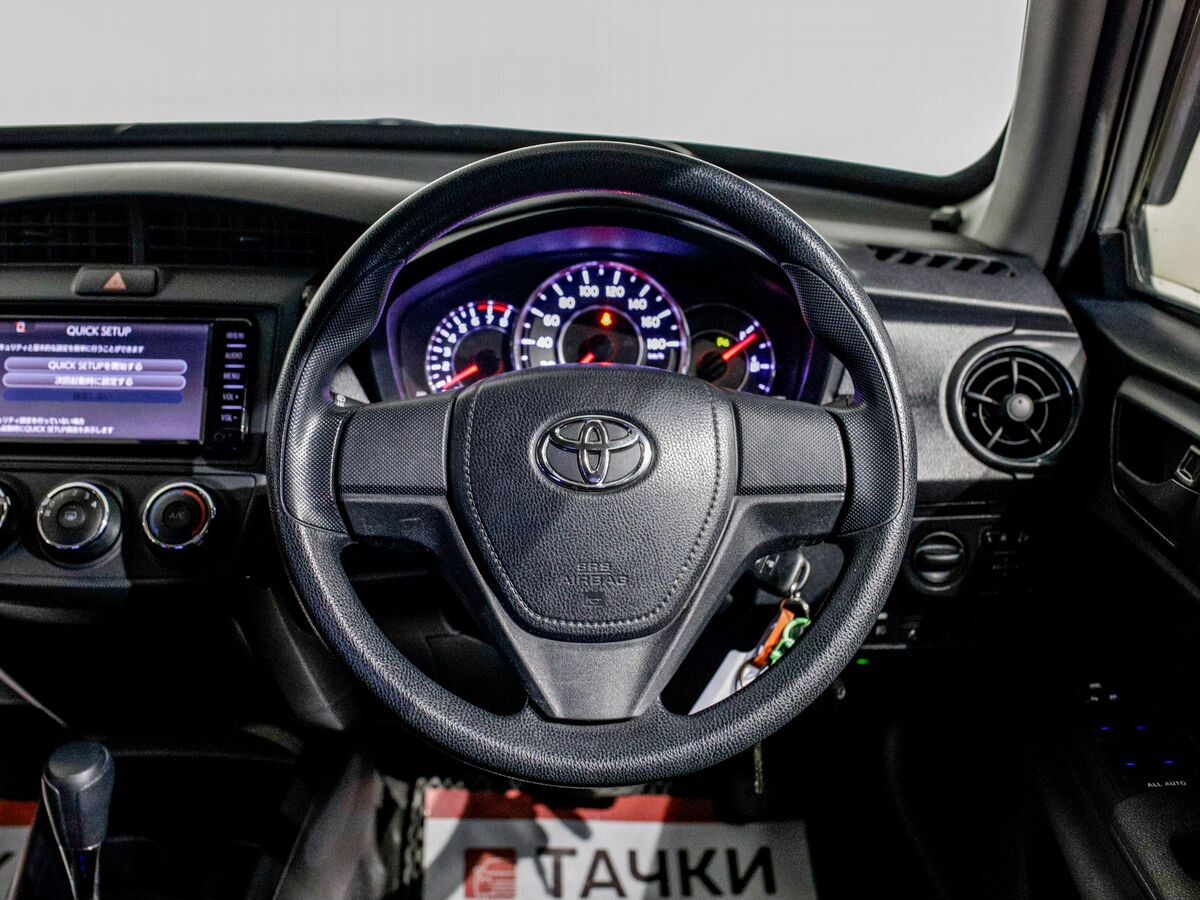 Toyota Corolla Axio 2017 - фото автомобиля