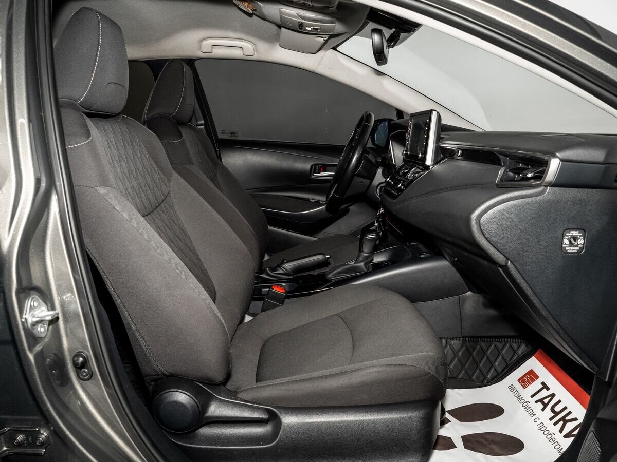Toyota Corolla 2020 - фото автомобиля
