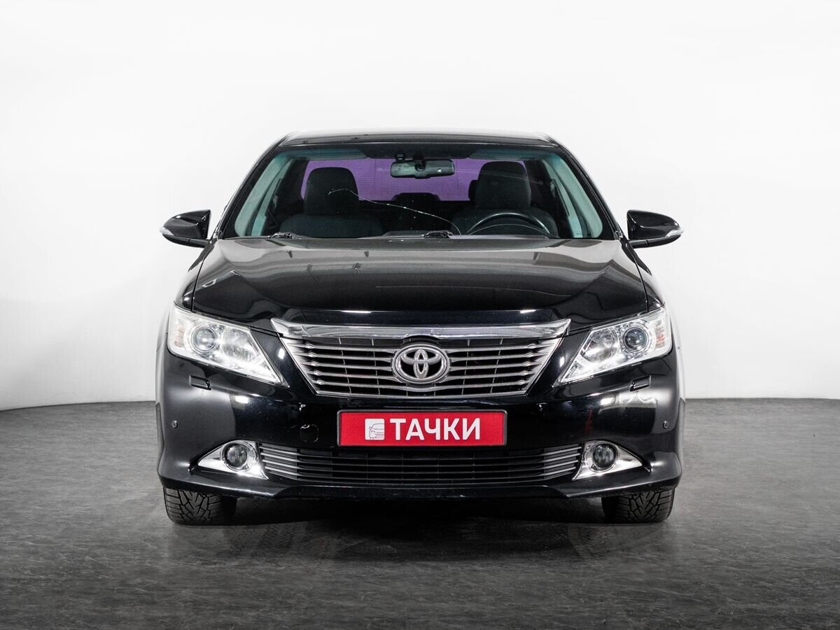 Toyota Camry 2013 - фото автомобиля