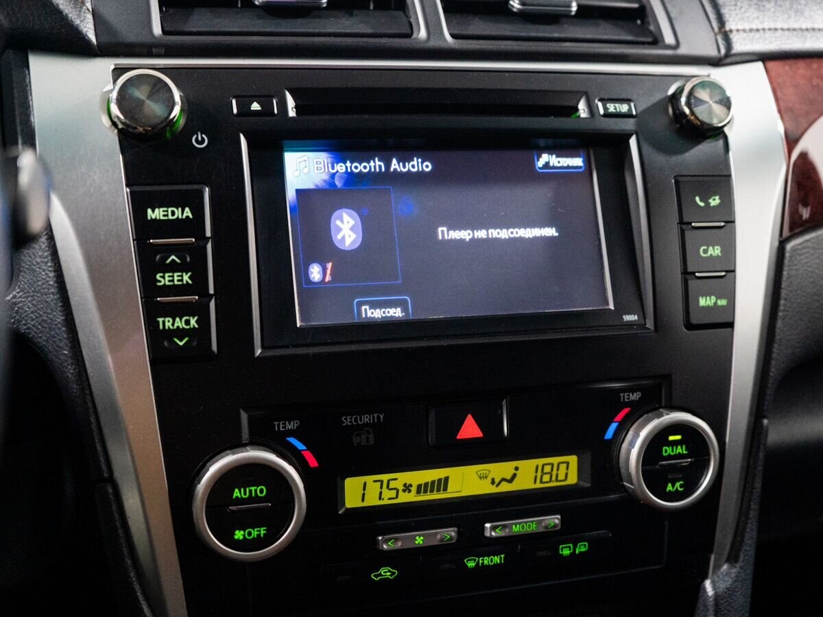 Toyota Camry 2013 - фото автомобиля